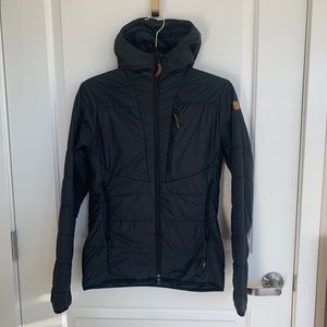 Fjall Raven Women’s Puffer Coat